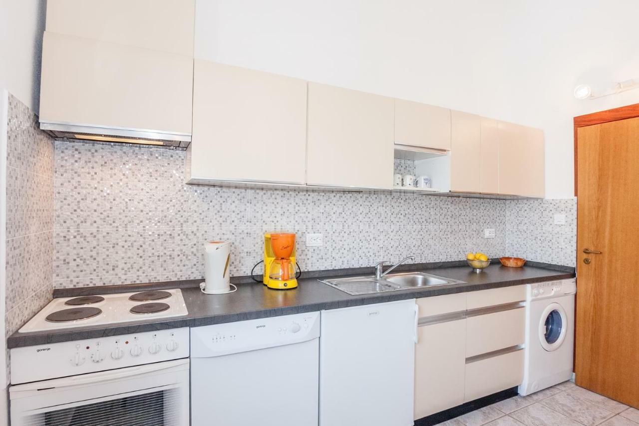 Ferienwohnungen Velijoze Porec Ngoại thất bức ảnh